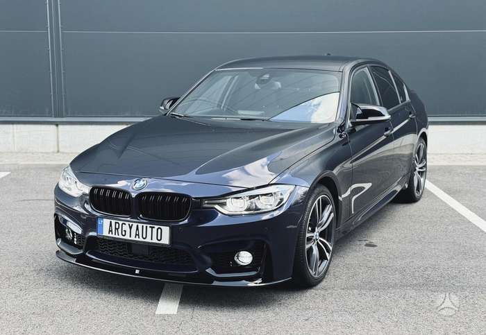 BMW 320.