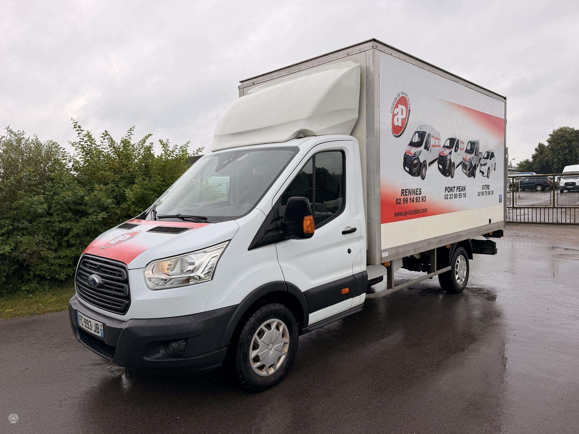 Ford Transit.