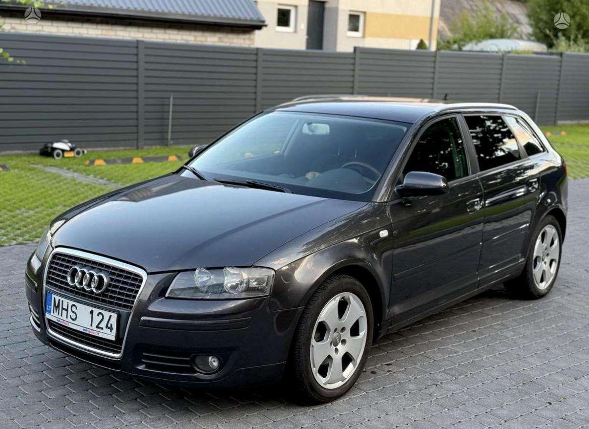 Audi A3.