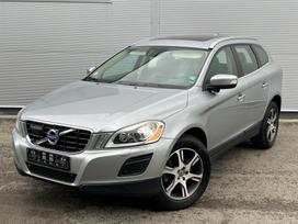 Volvo XC60.