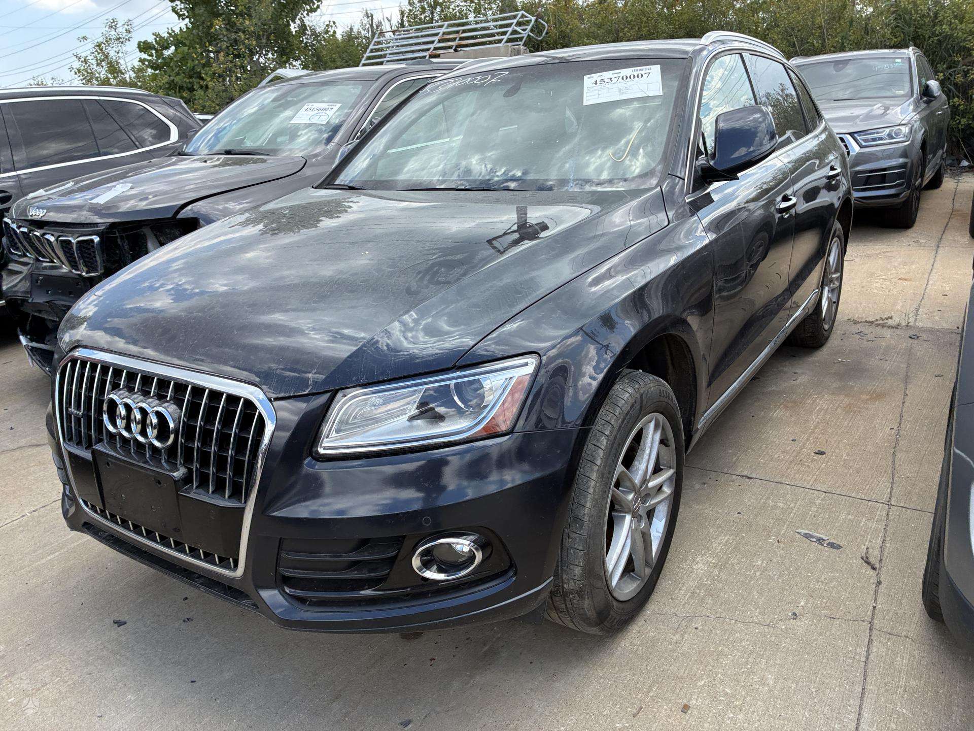 Audi Q5.