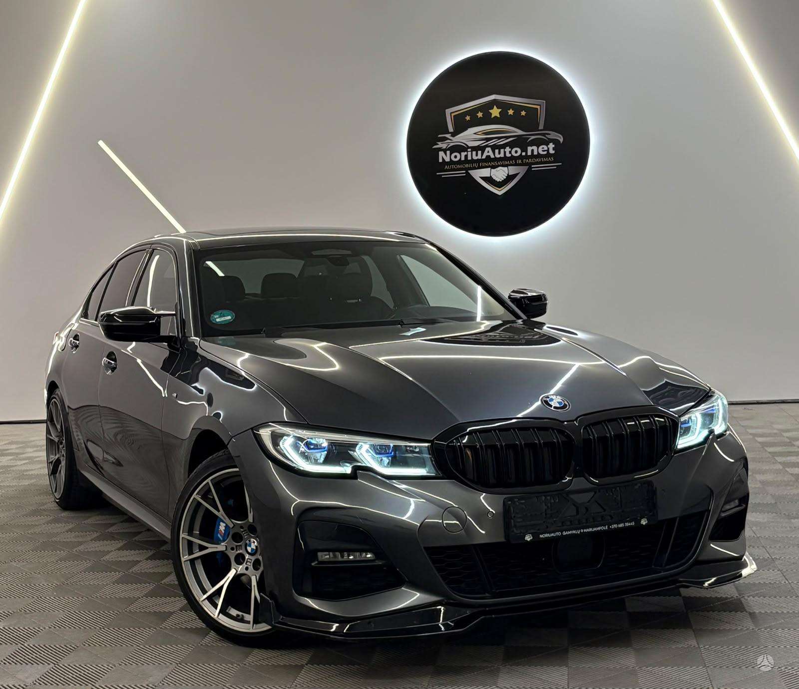 BMW 320