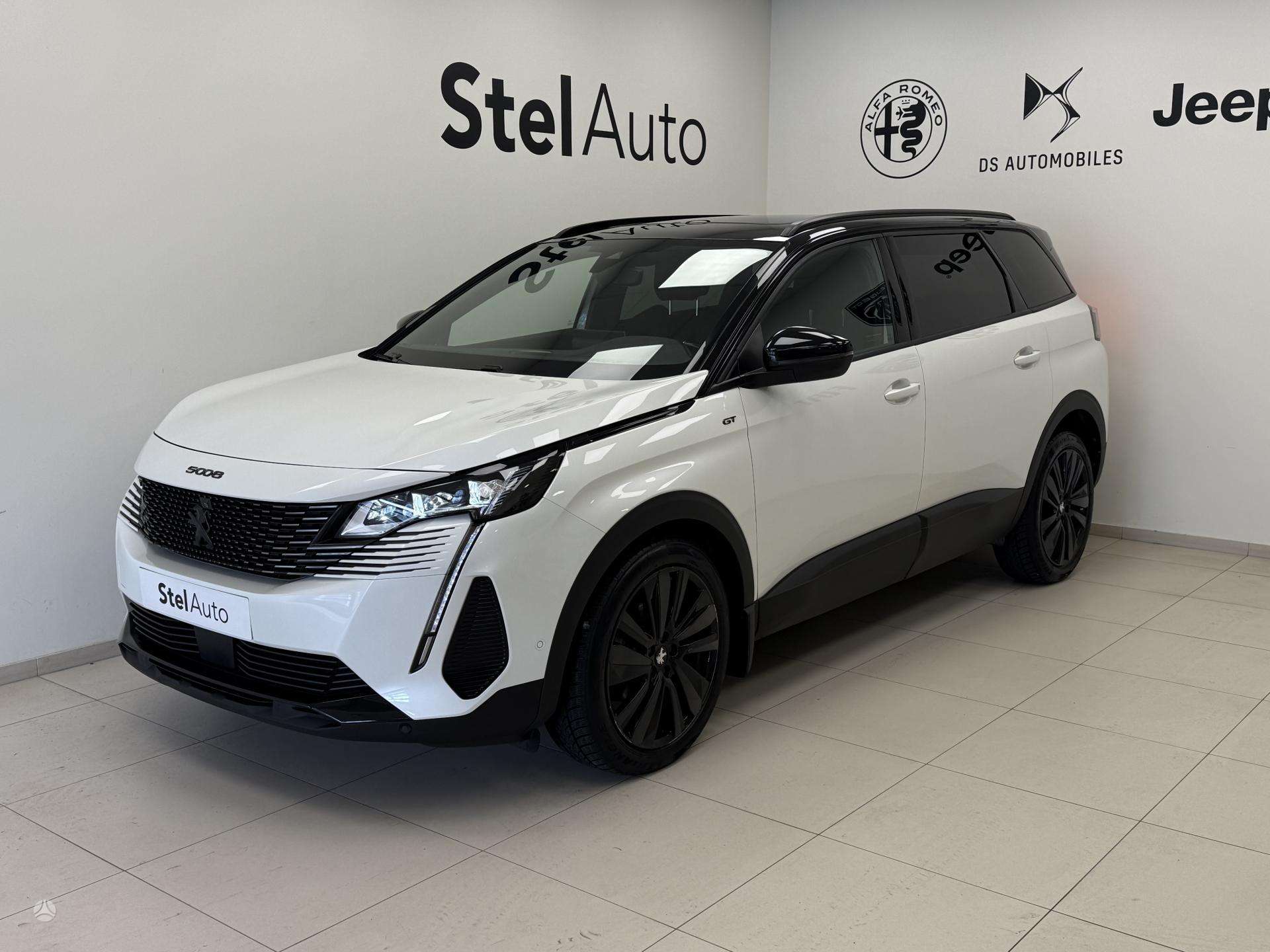 Peugeot 5008.
