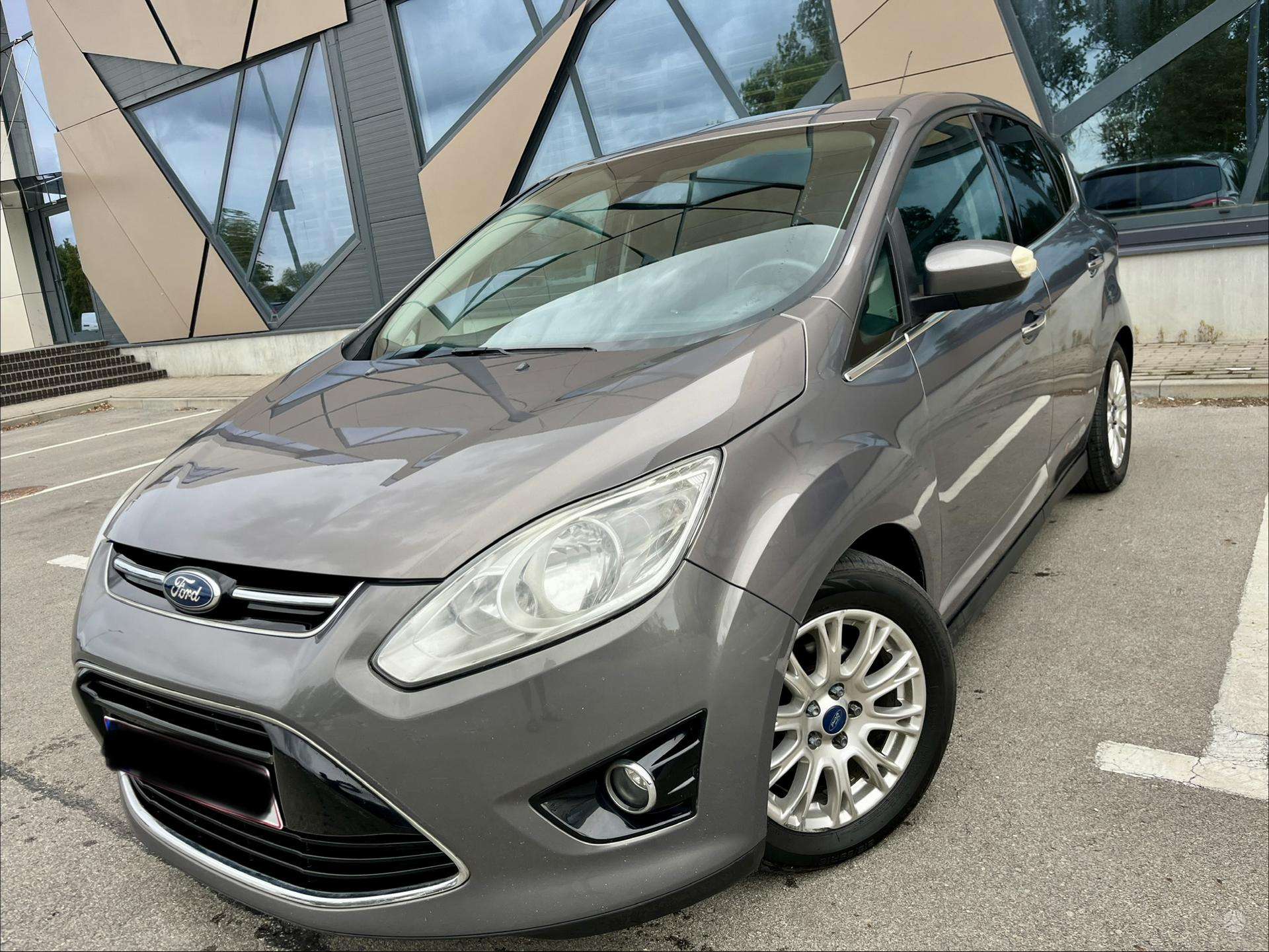 Ford C-MAX.