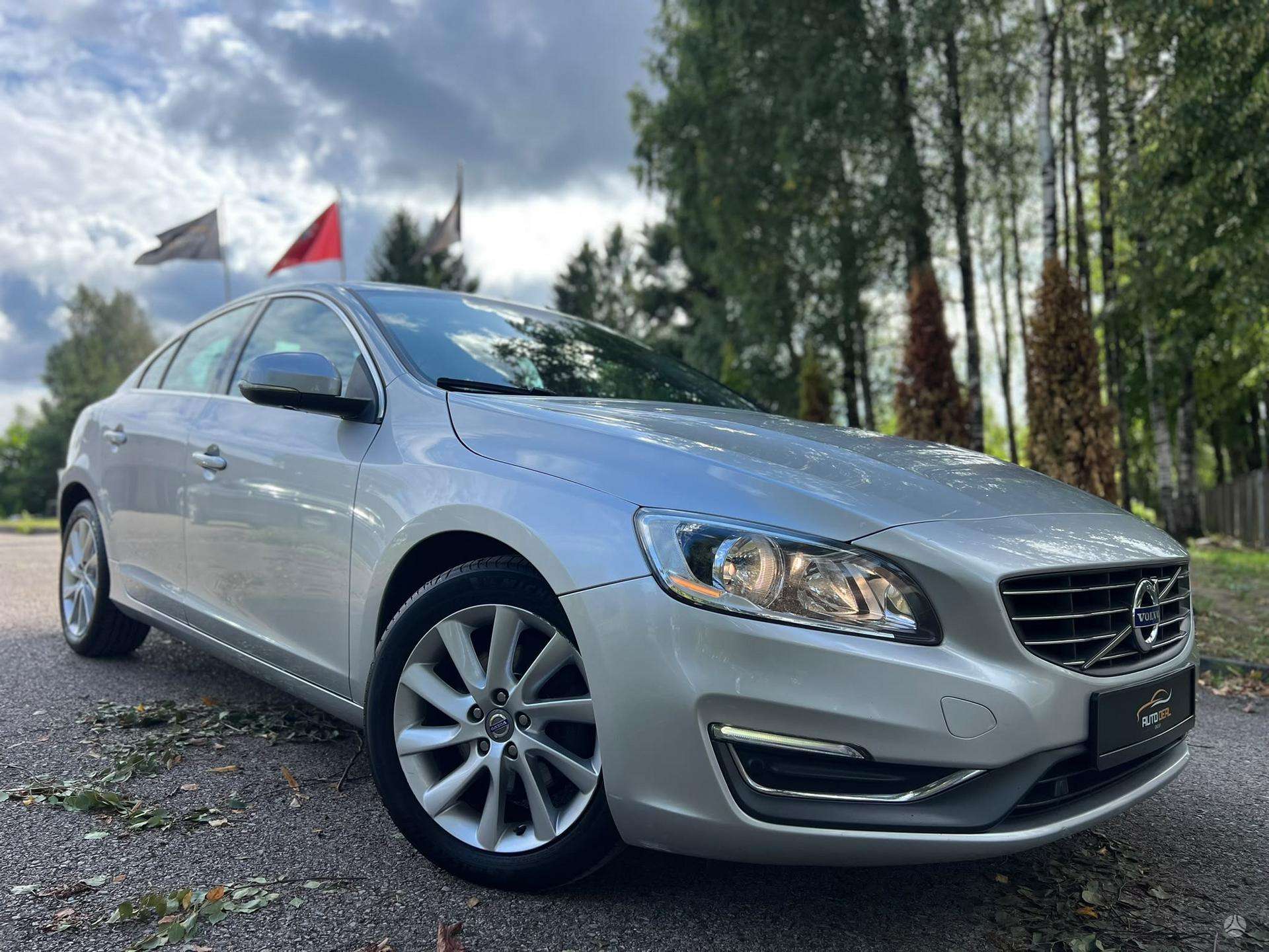 Volvo S60.