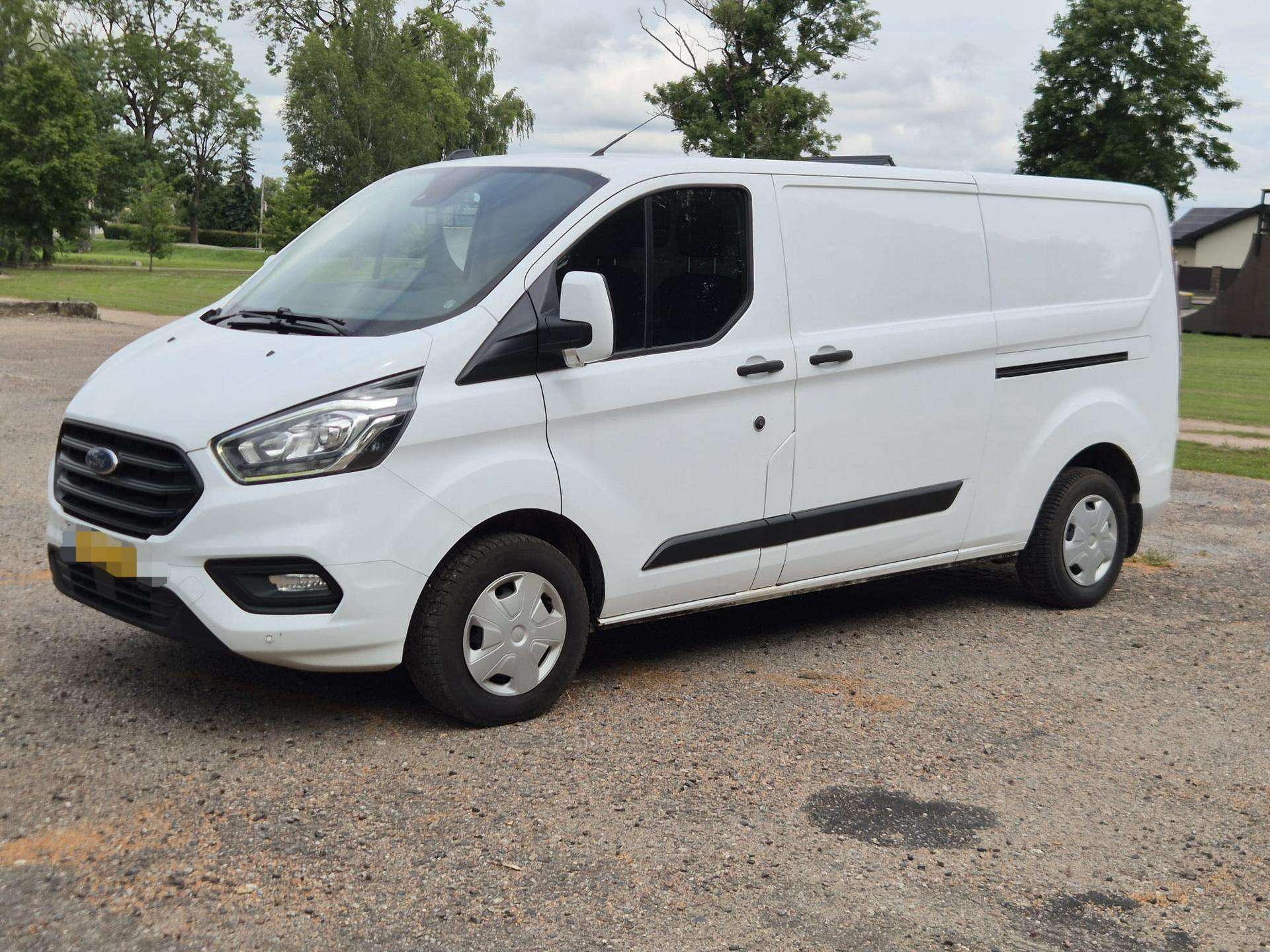 Ford Transit Custom.