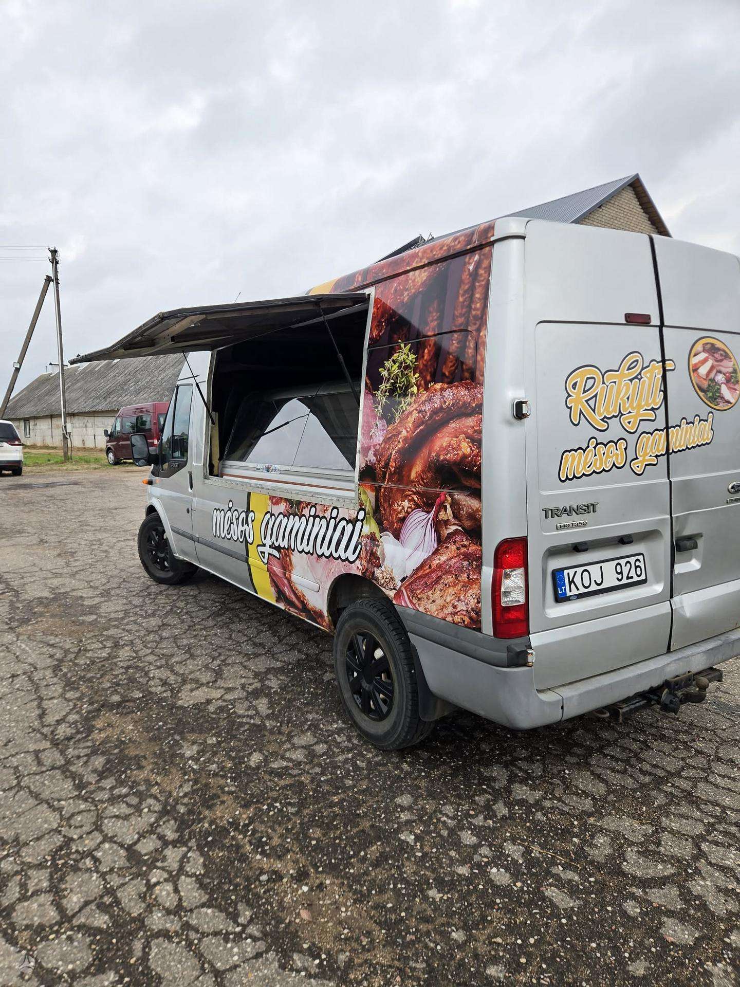 Ford Transit.