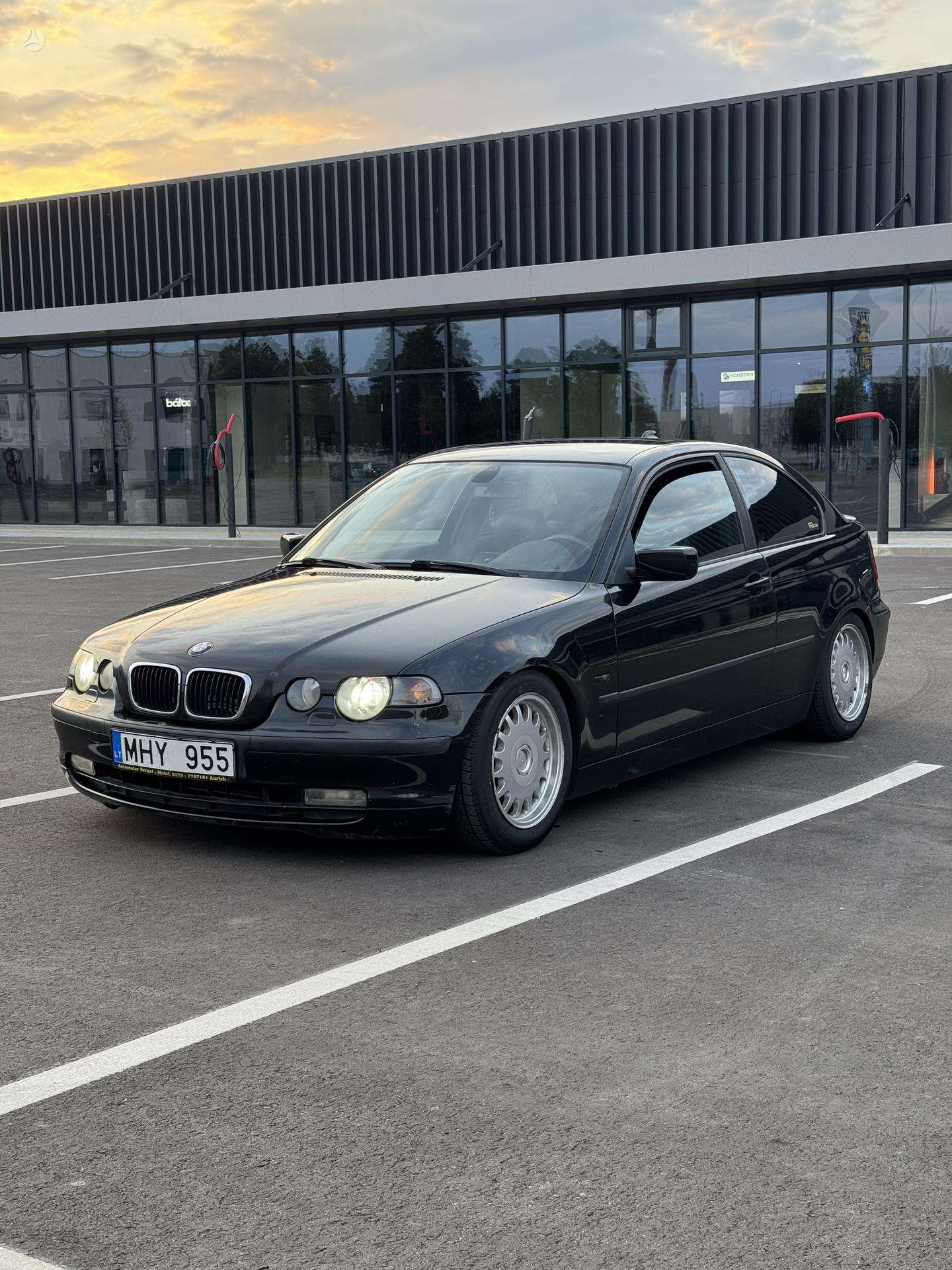 BMW 325
