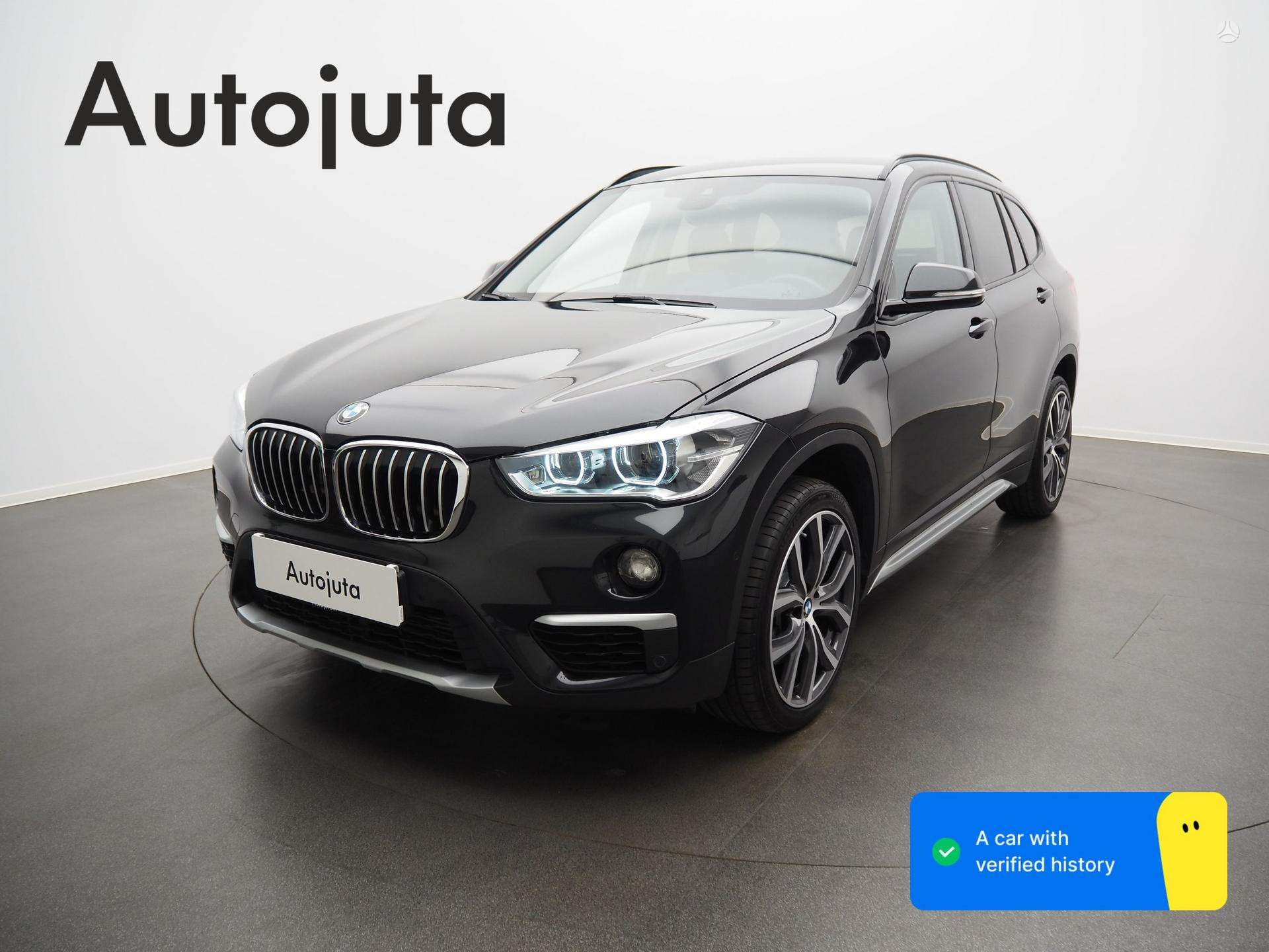 BMW X1.