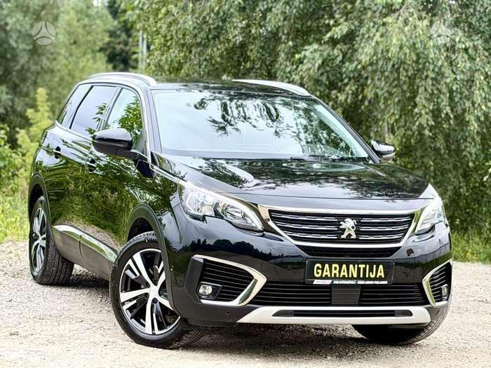 Peugeot 5008.