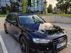 Audi A4.