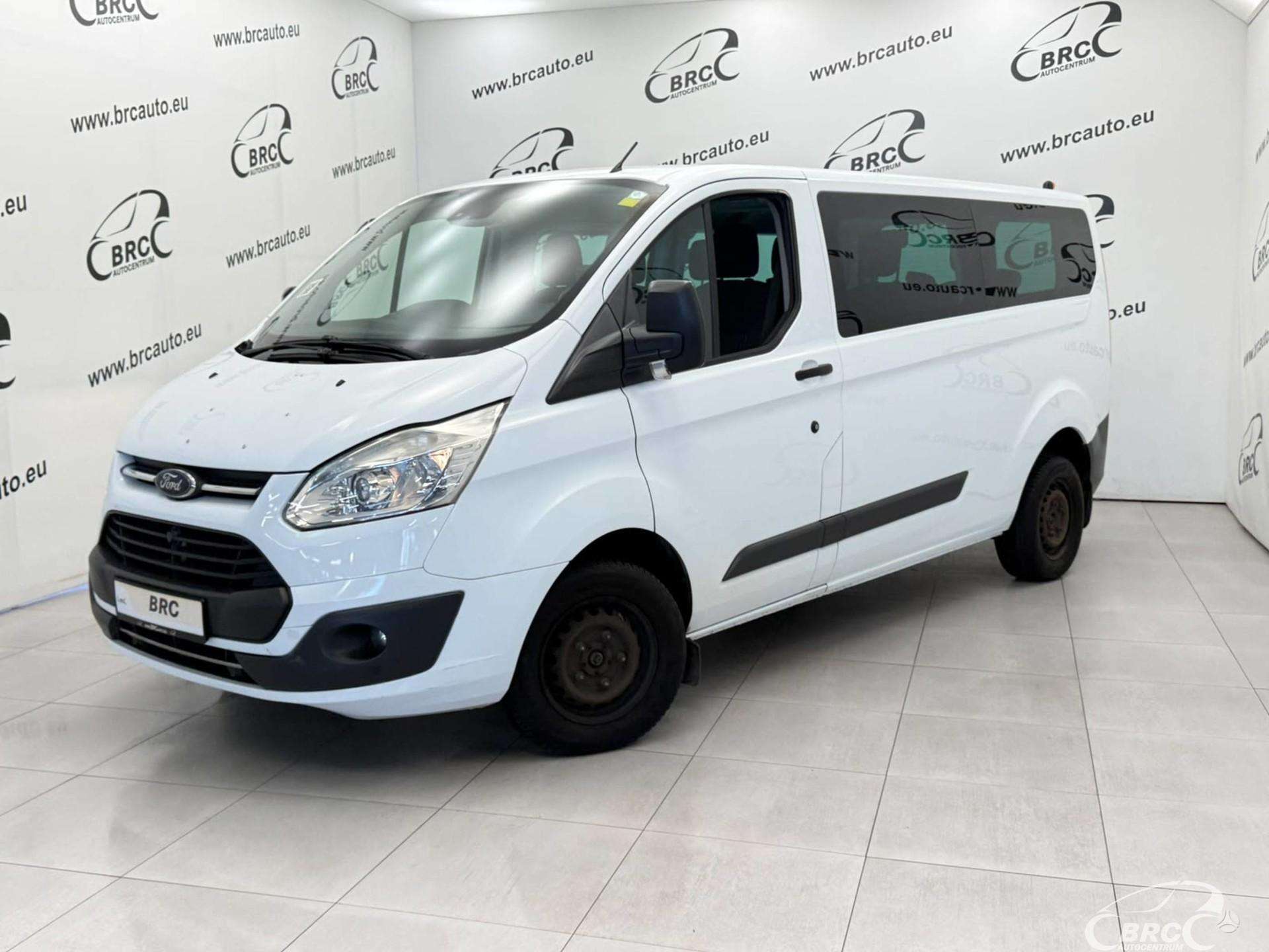 Ford Transit Custom.