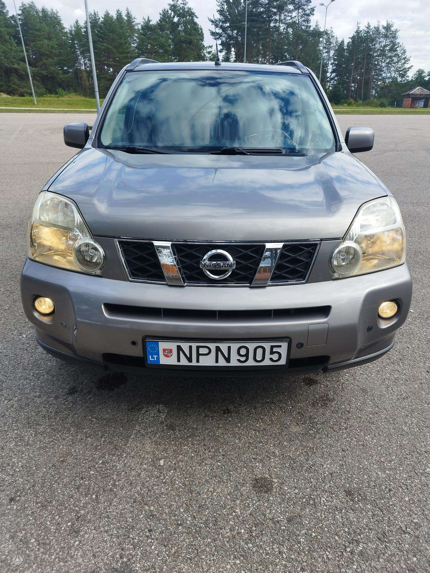 Nissan X-Trail.