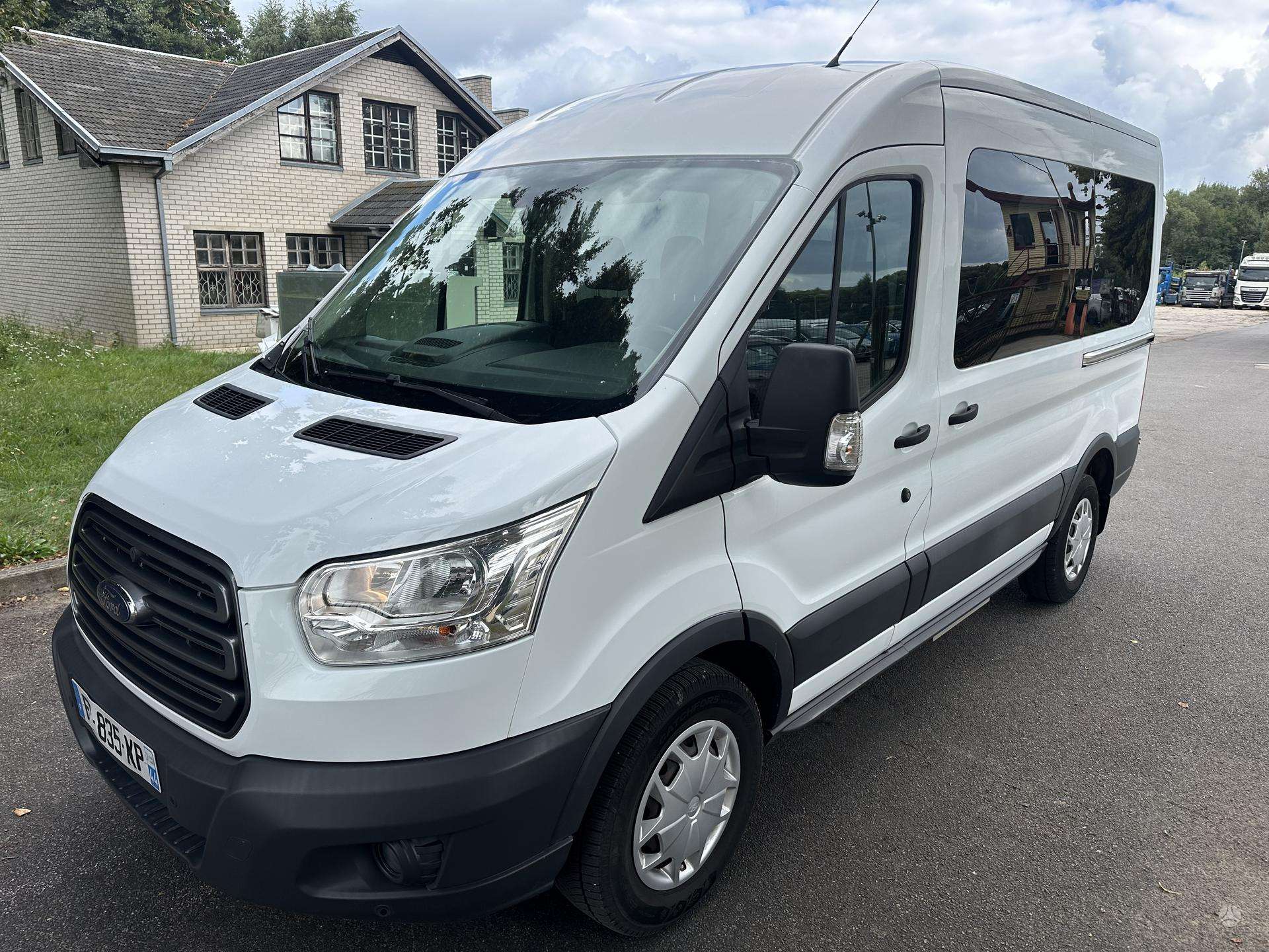 Ford Transit.