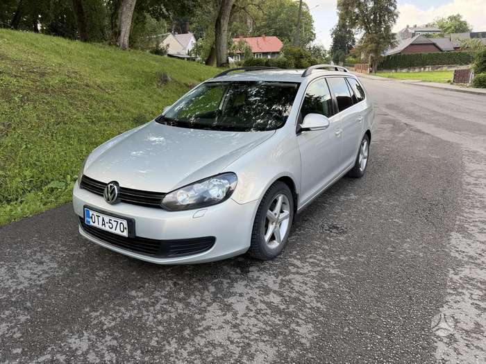Volkswagen Golf.