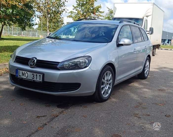 Volkswagen Golf.