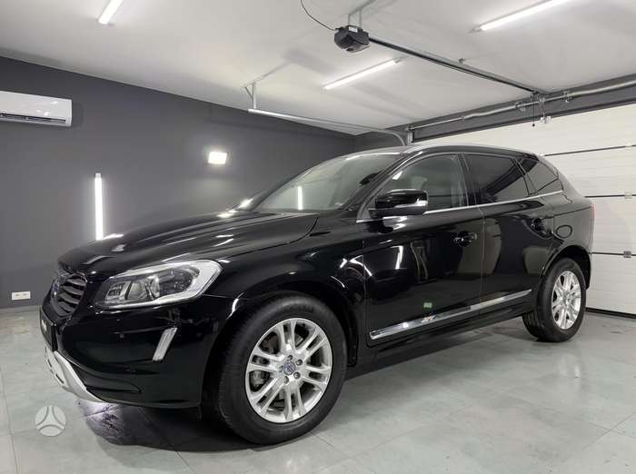 Volvo XC60.