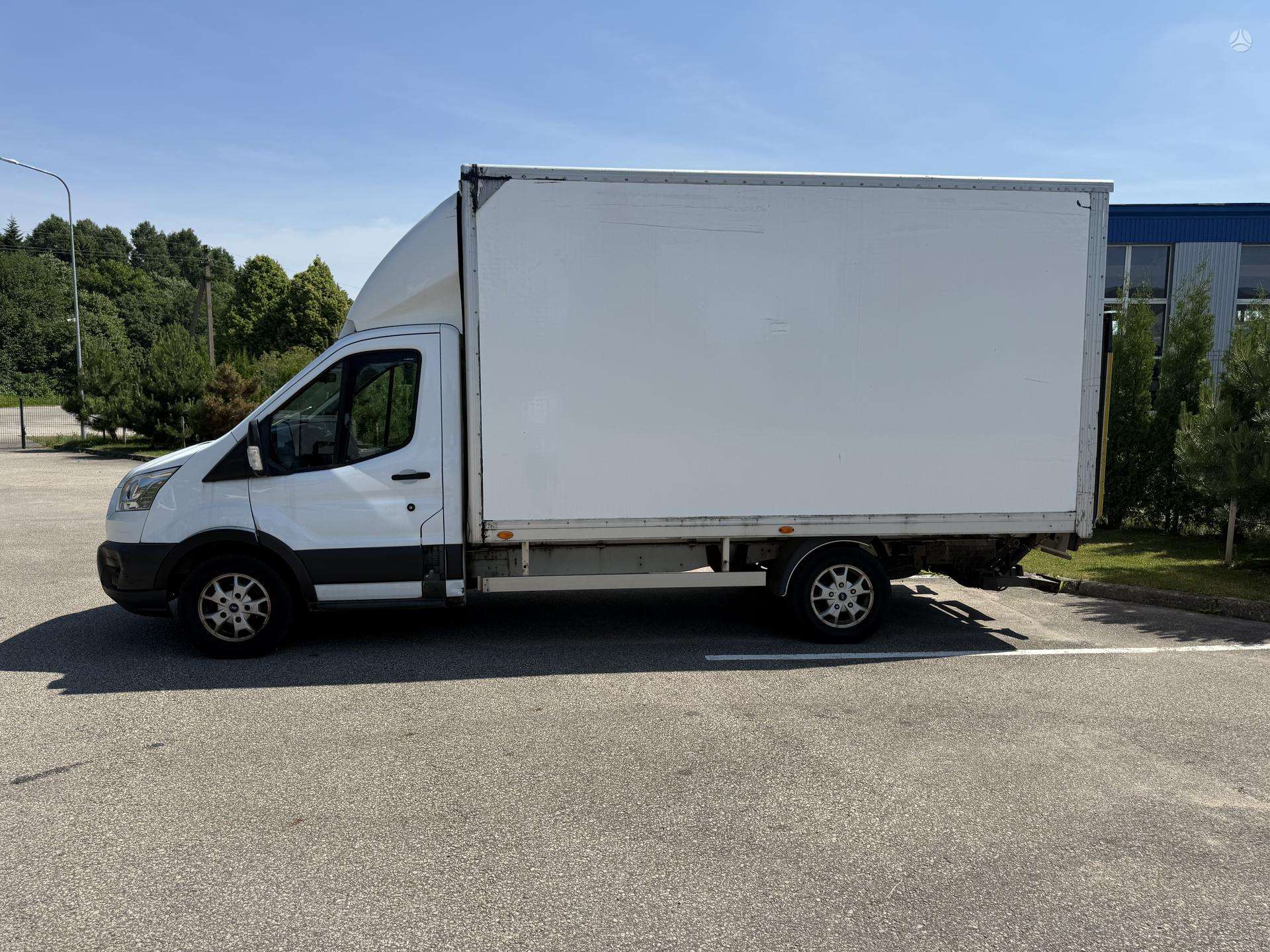 Ford Transit.