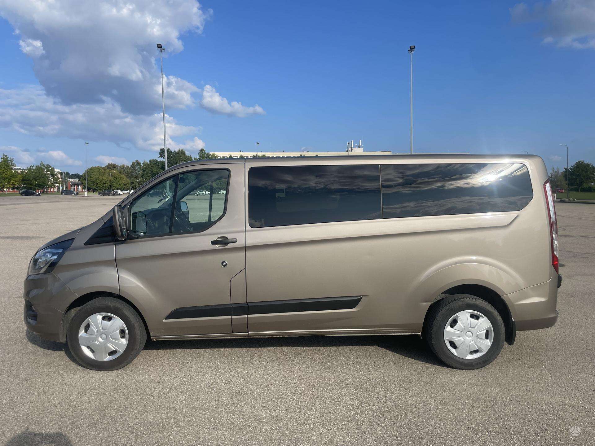 Ford Transit Custom.