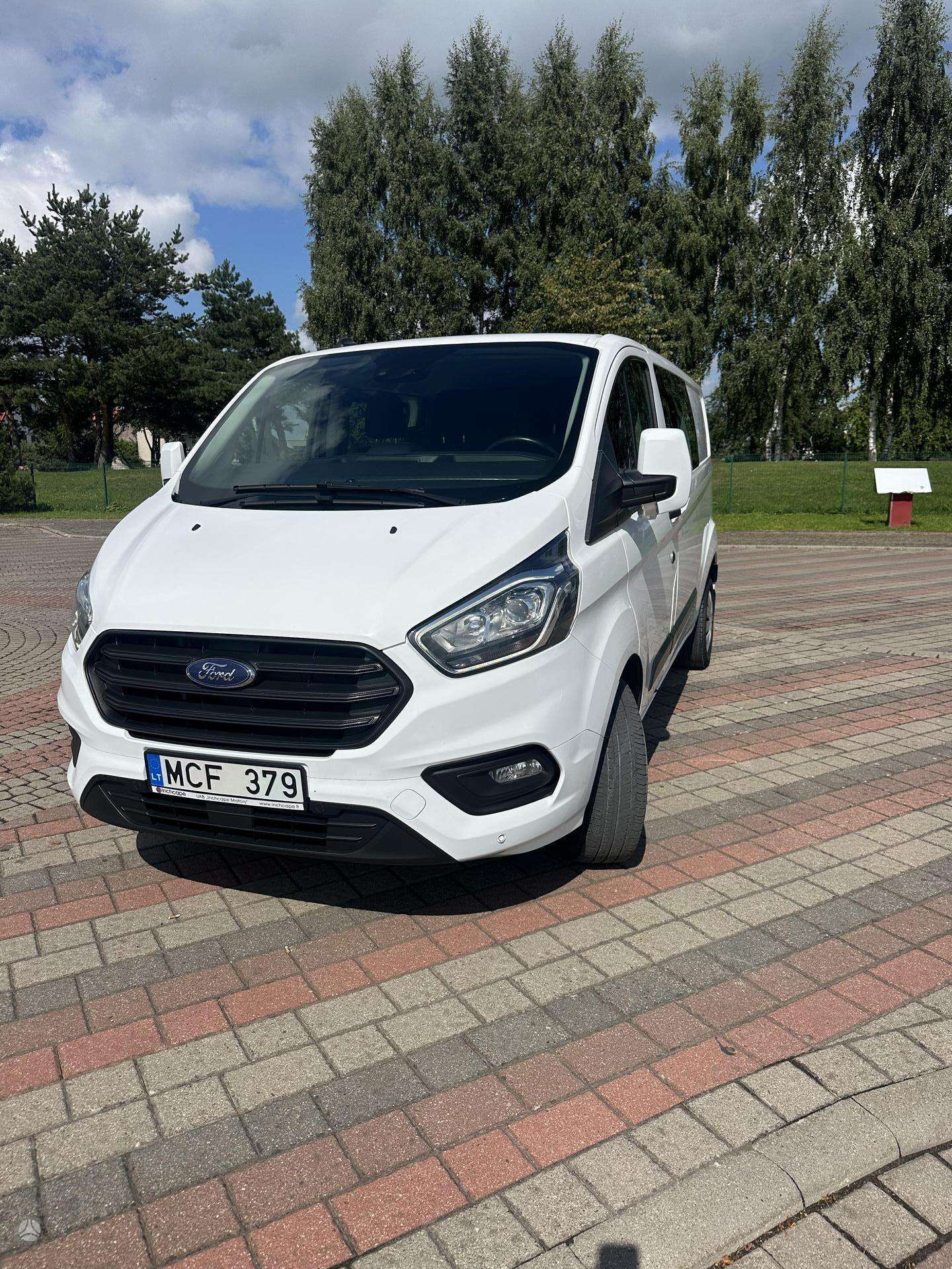 Ford Transit Custom.