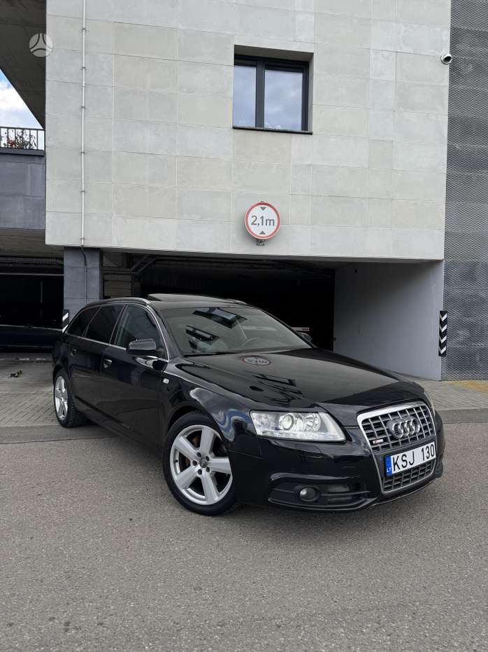 Audi A6.