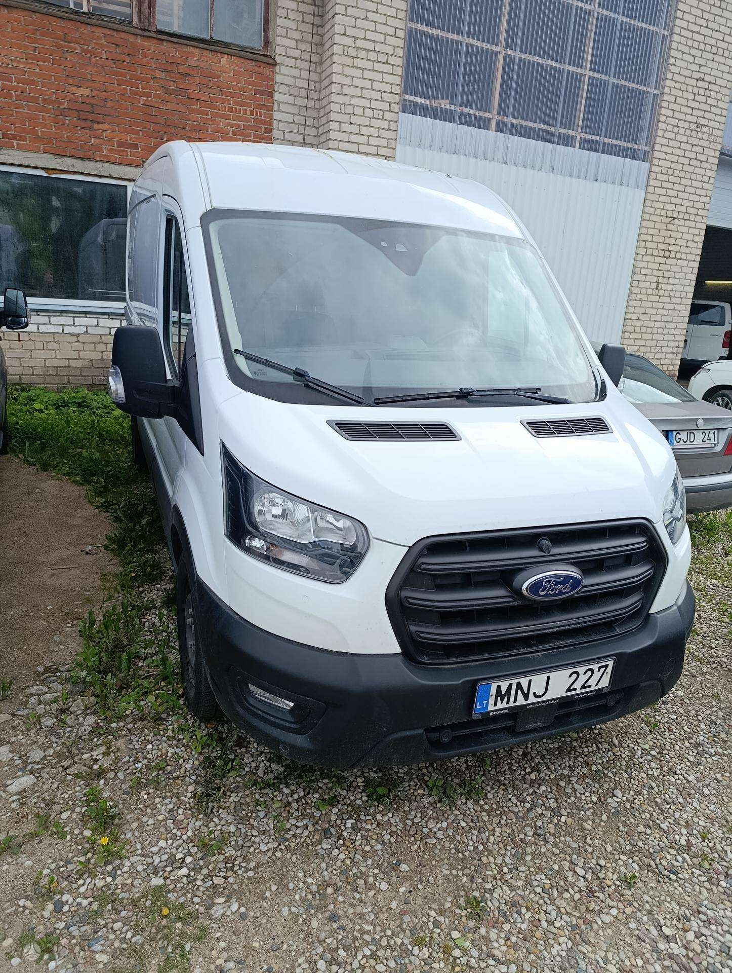 Ford Transit.