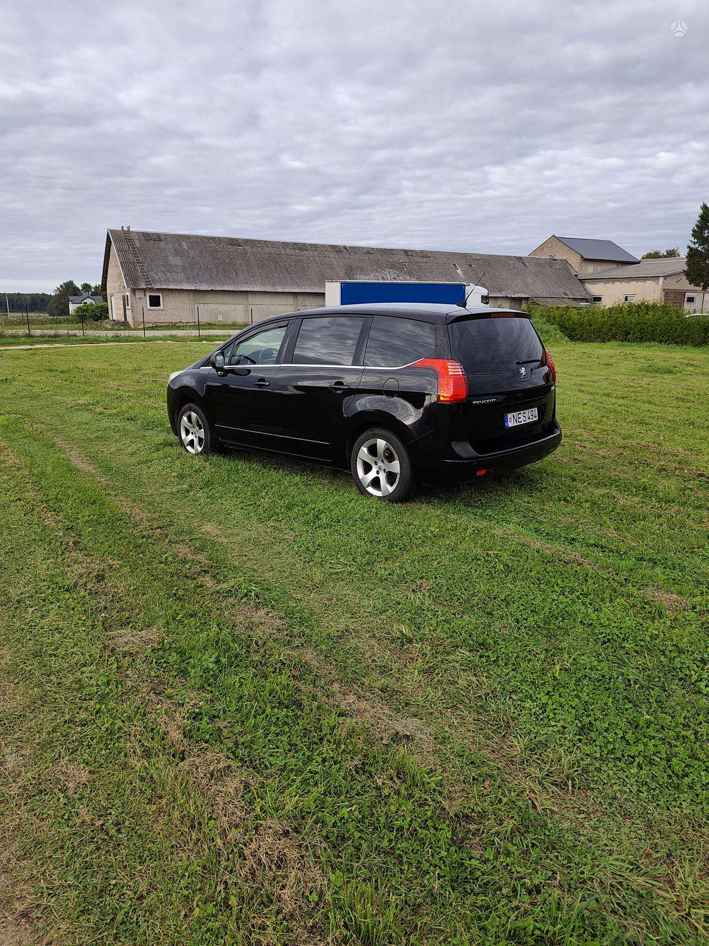 Peugeot 5008