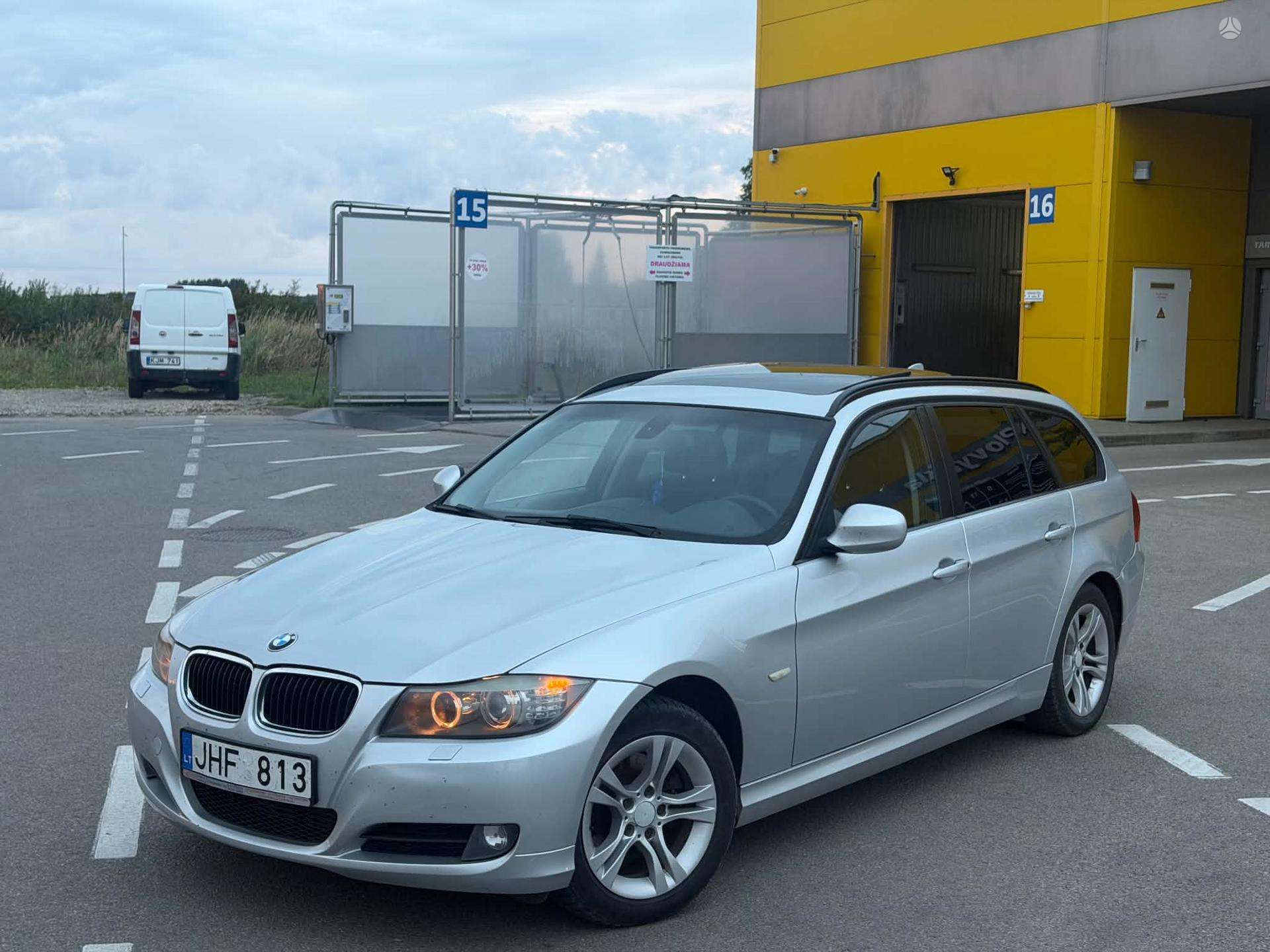 BMW 320.