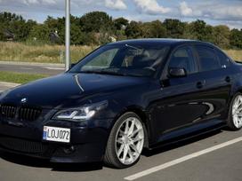 BMW 530.