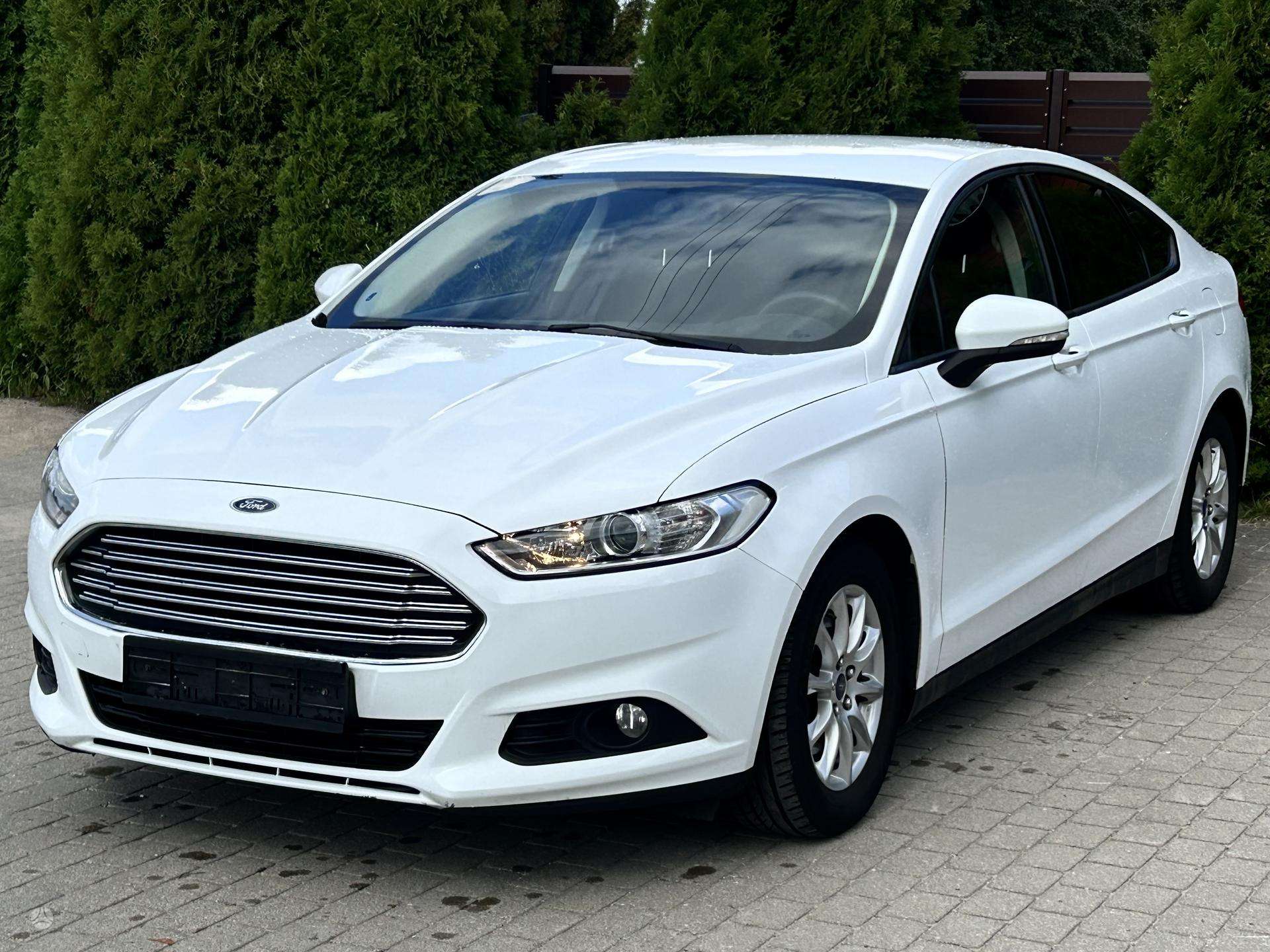Ford Mondeo.