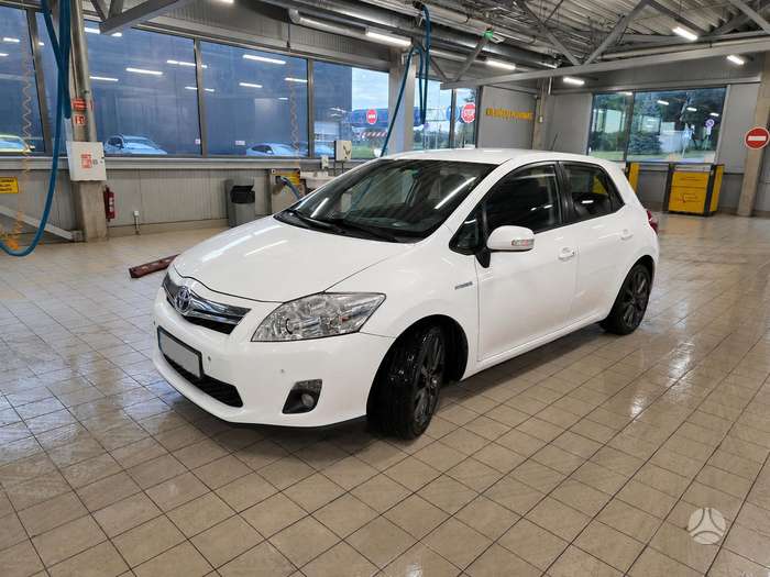 Toyota Auris.