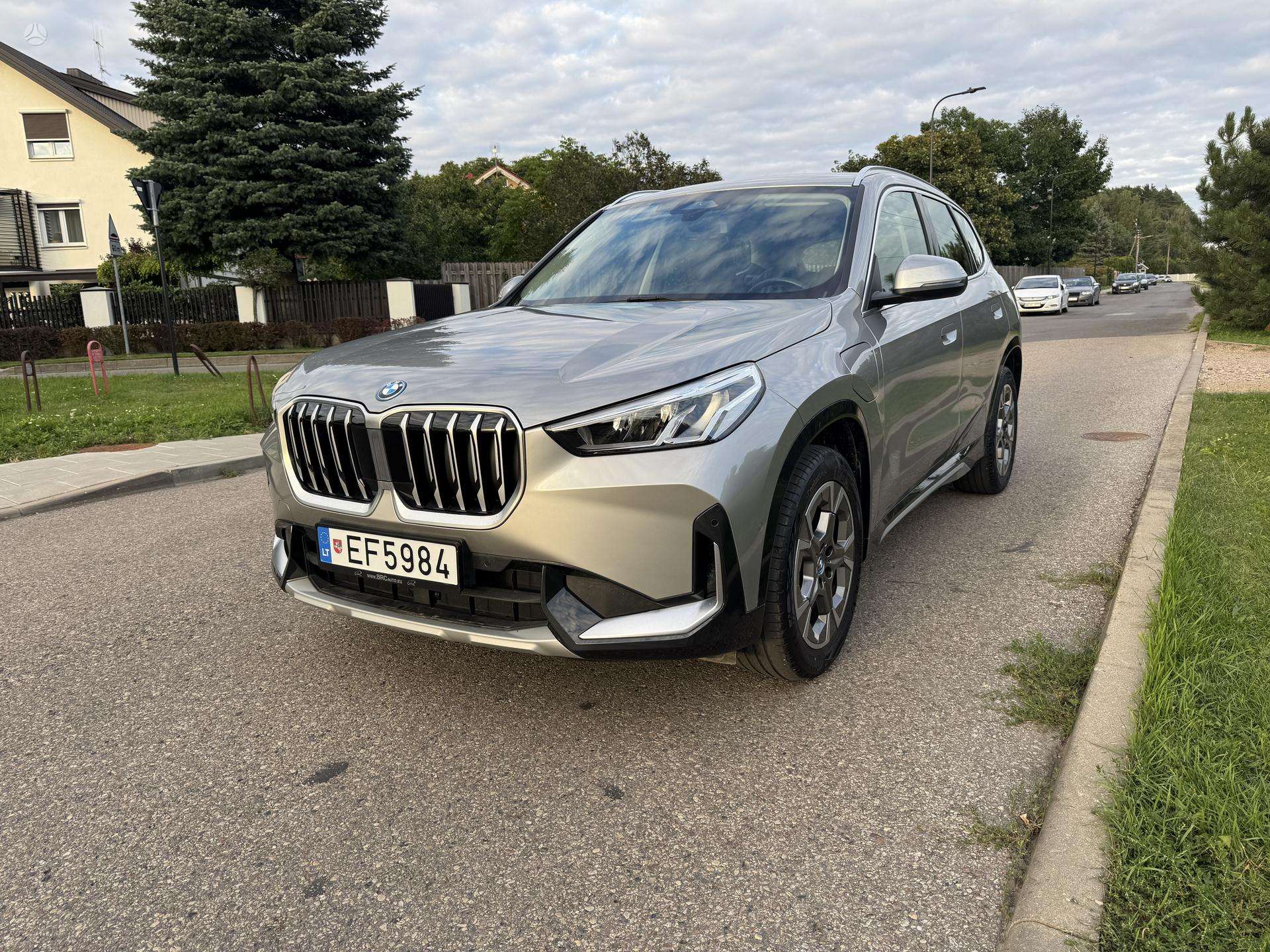 BMW X1.