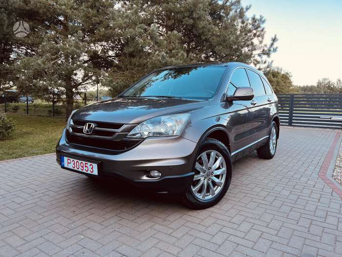 Honda CR-V.