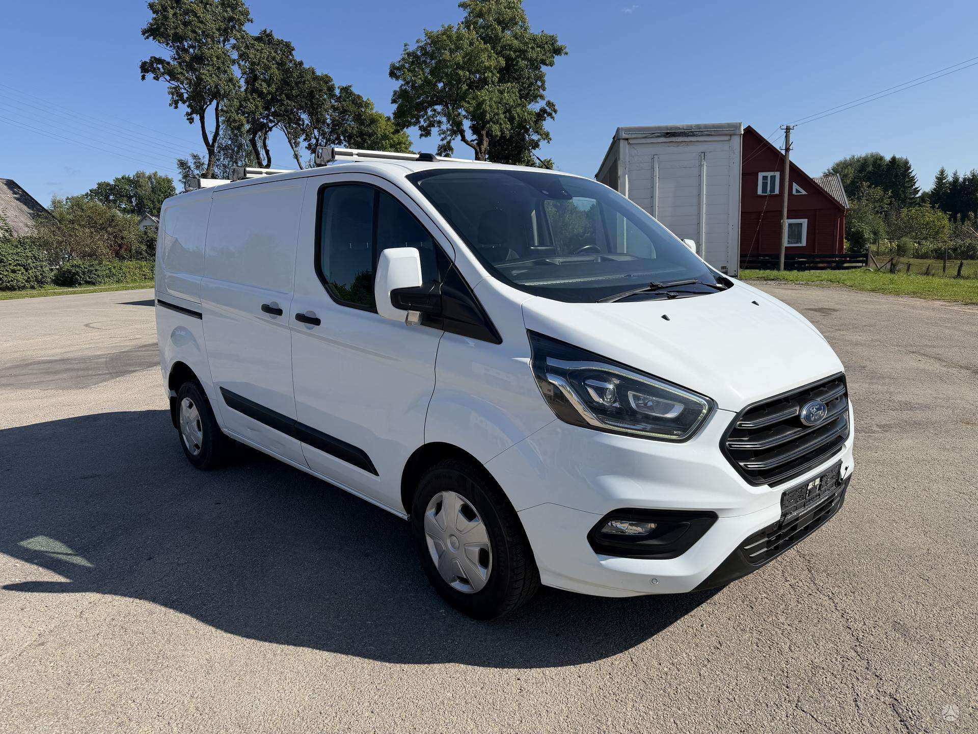 Ford Transit Custom.