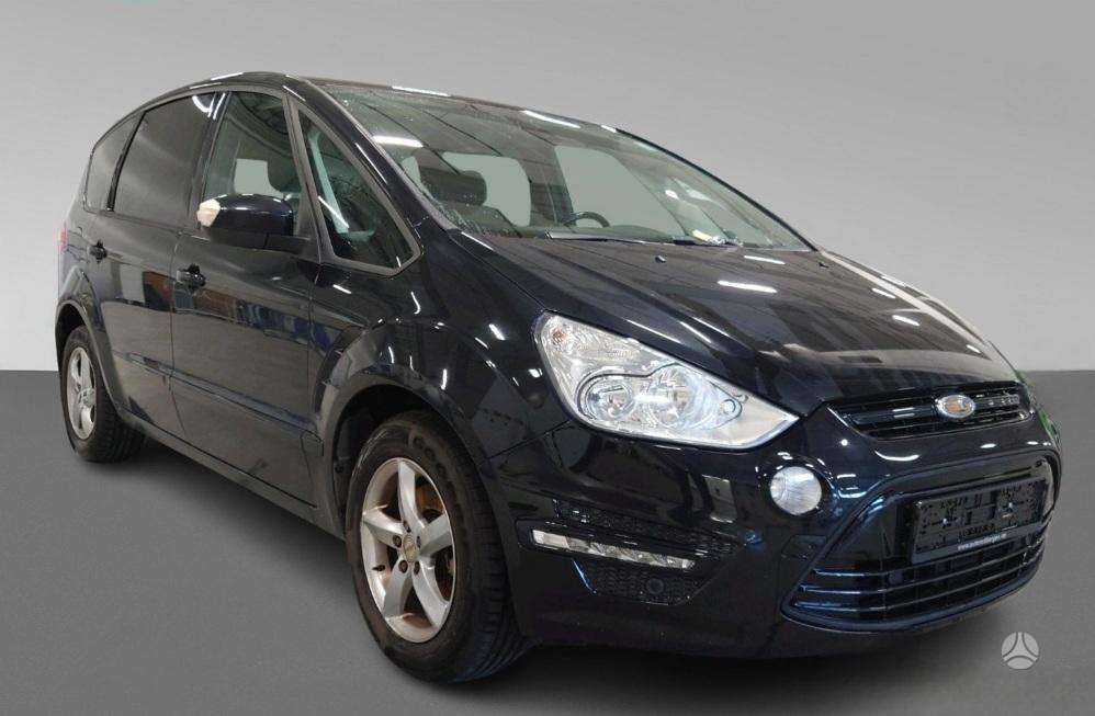 Ford S-MAX.