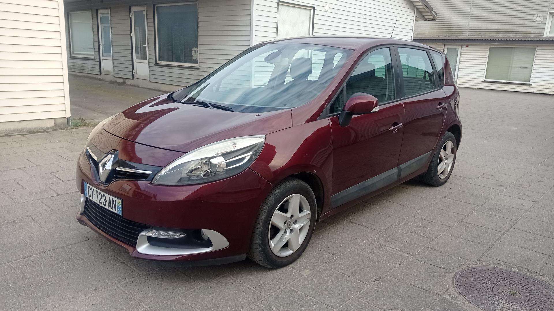 Renault Scenic.