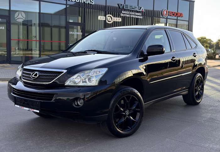 Lexus RX 400h.