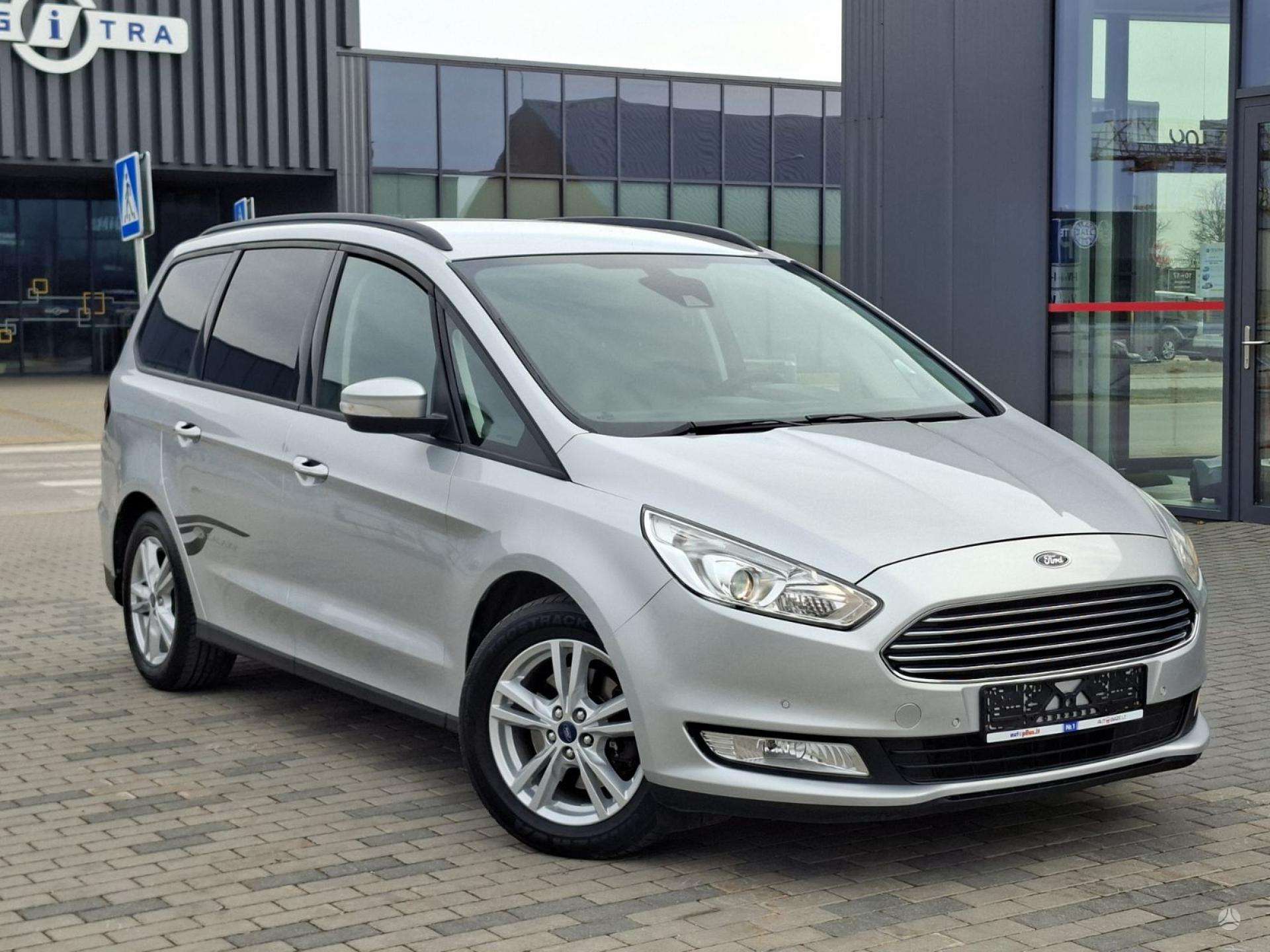 Ford Galaxy.