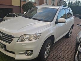 Toyota RAV4.