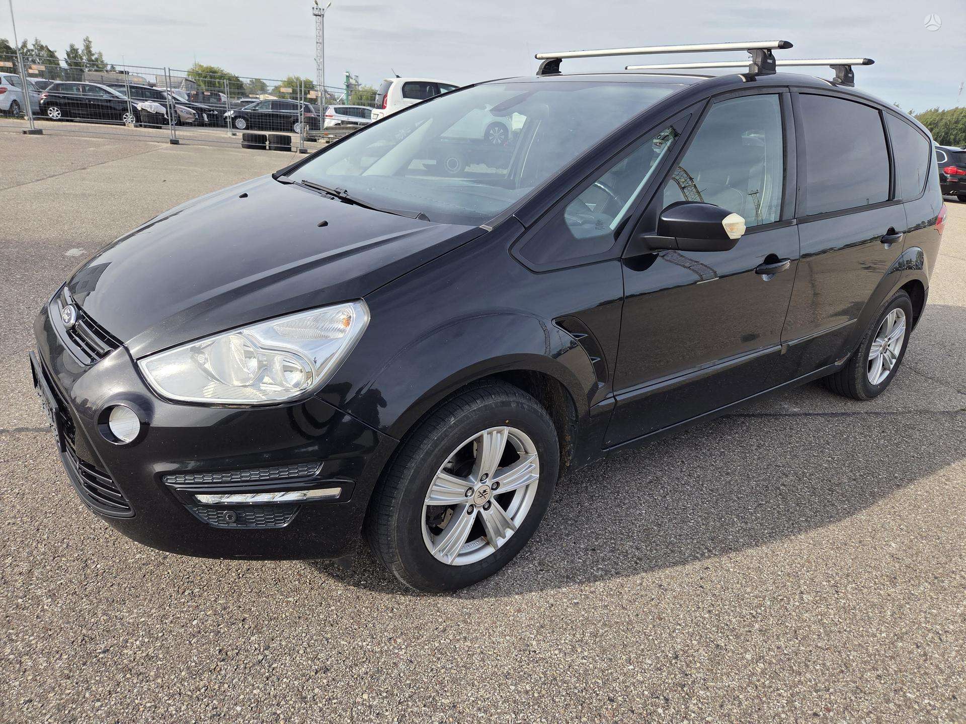Ford S-MAX.