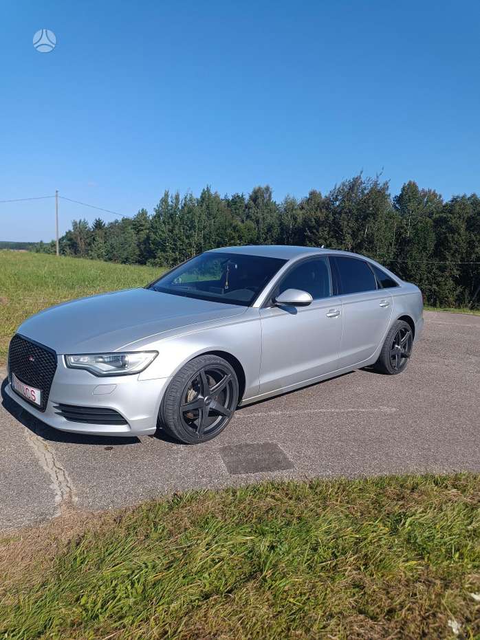 Audi A6.