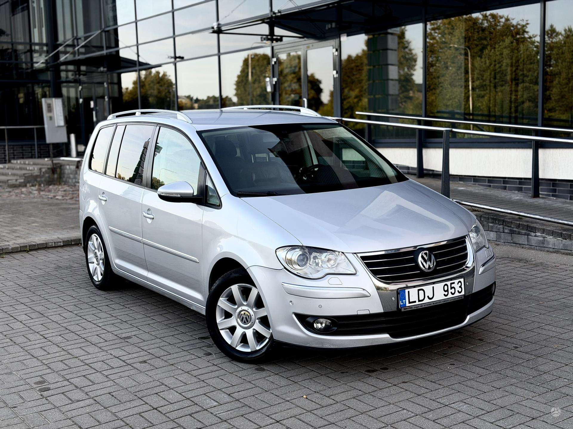 Volkswagen Touran.