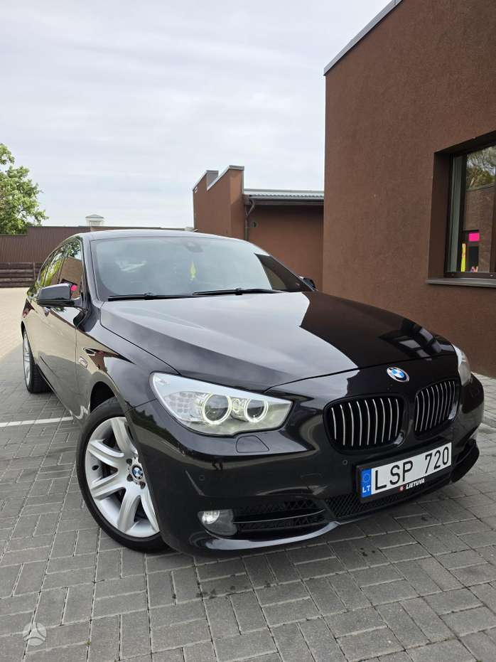 BMW 520 Gran turismo.