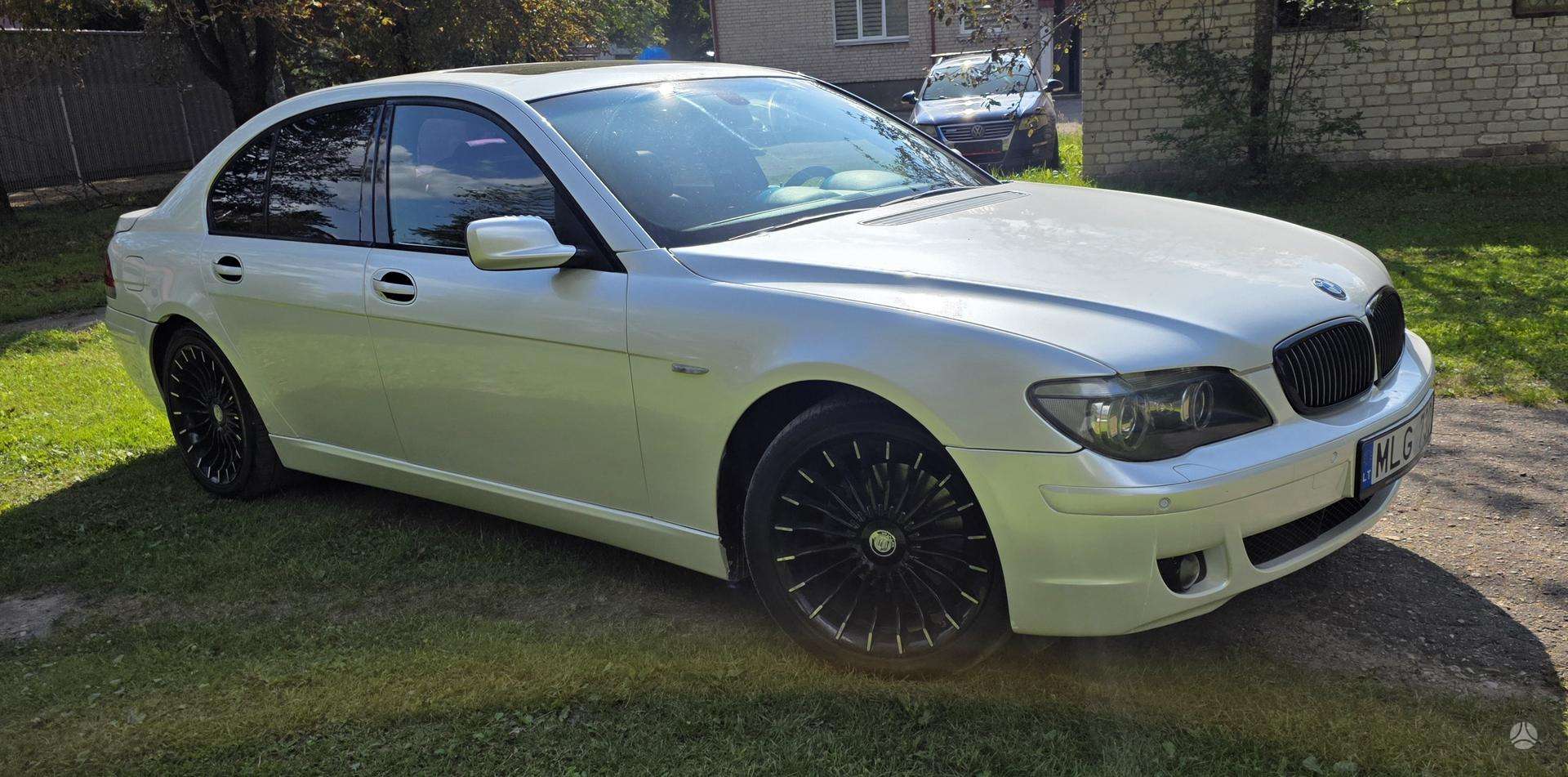 BMW 730.