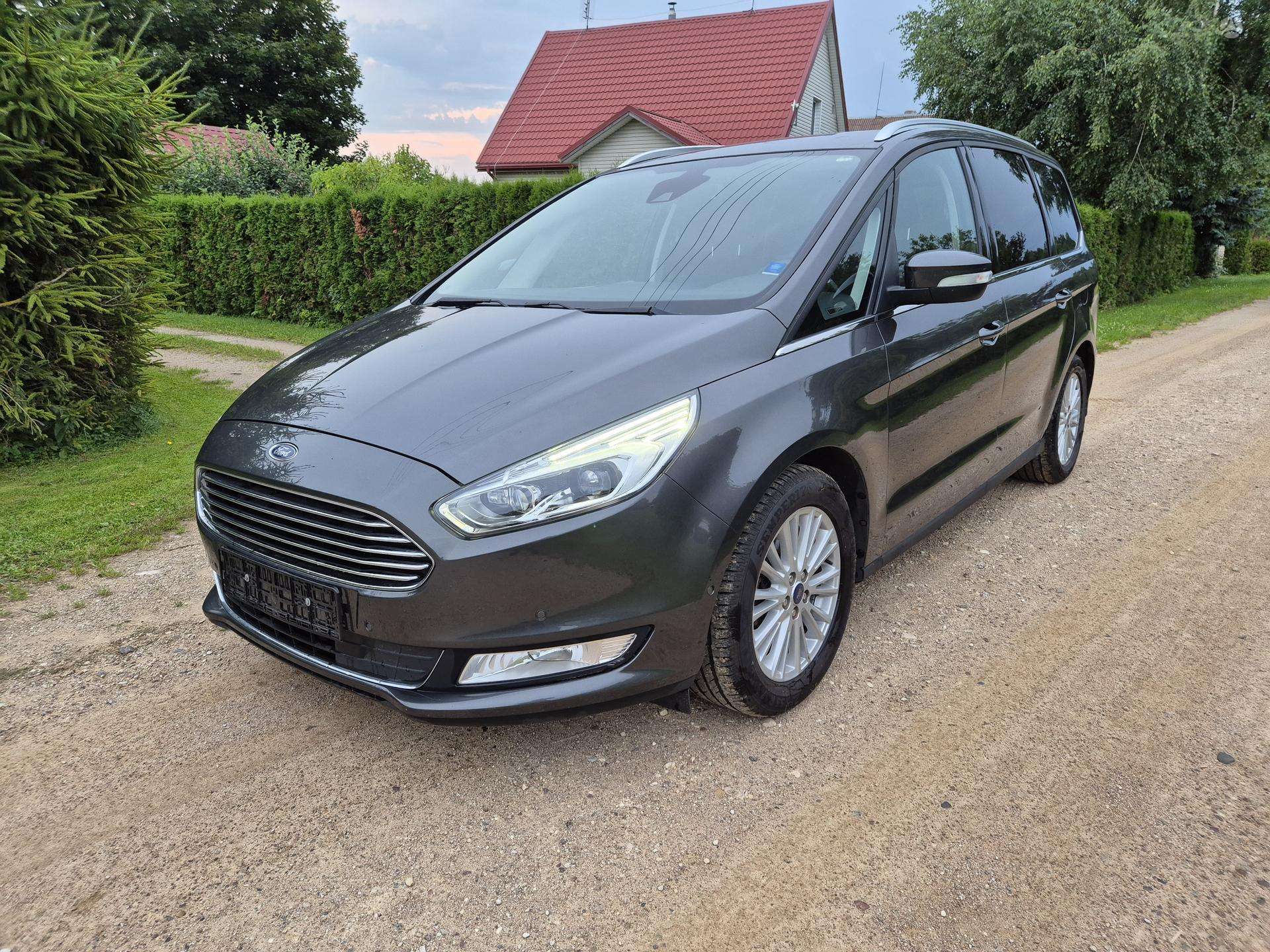 Ford Galaxy.