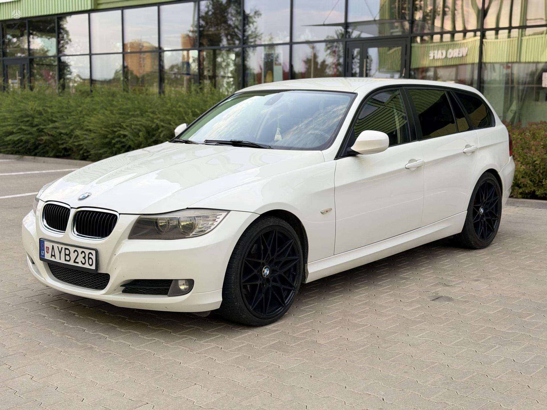 BMW 320.