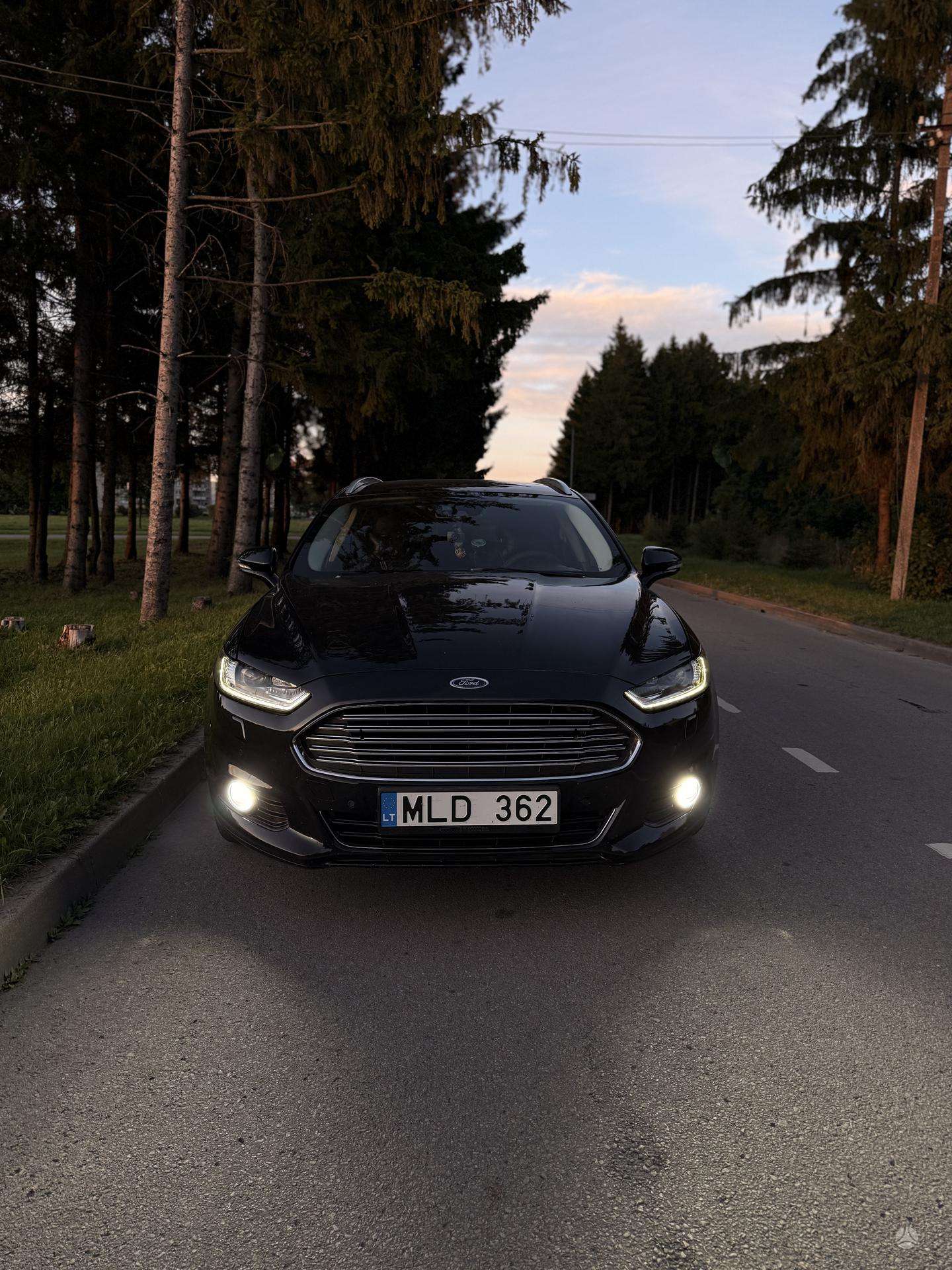 Ford Mondeo.