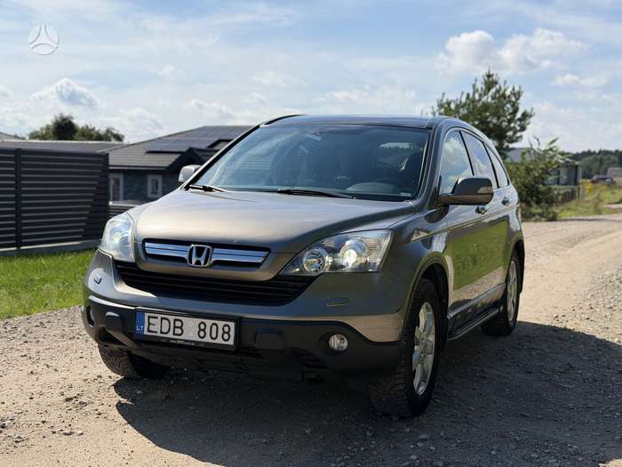 Honda CR-V.