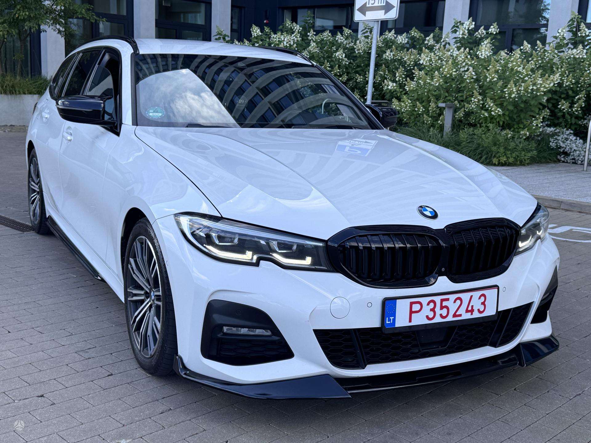 BMW 320.