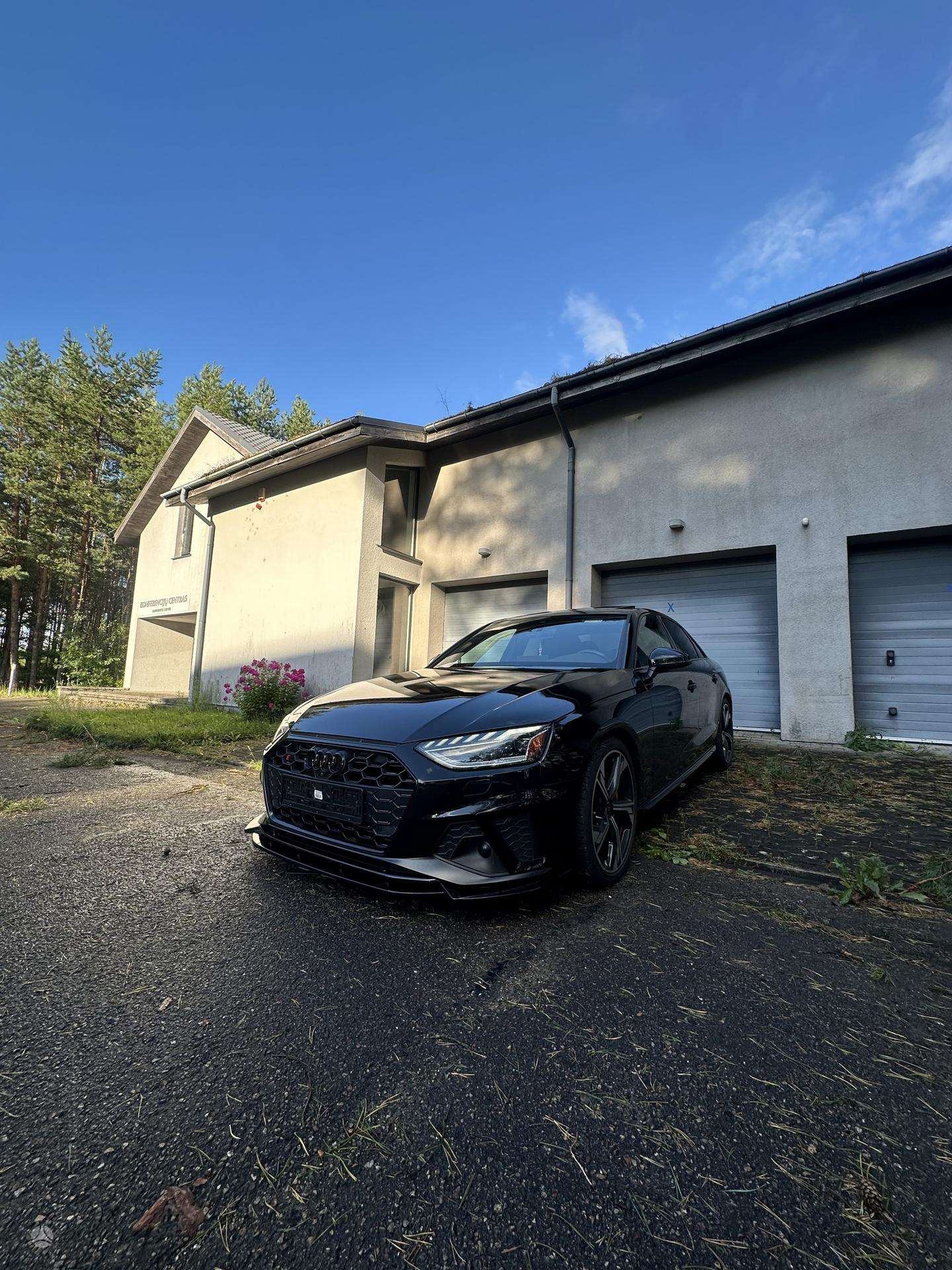 Audi S4